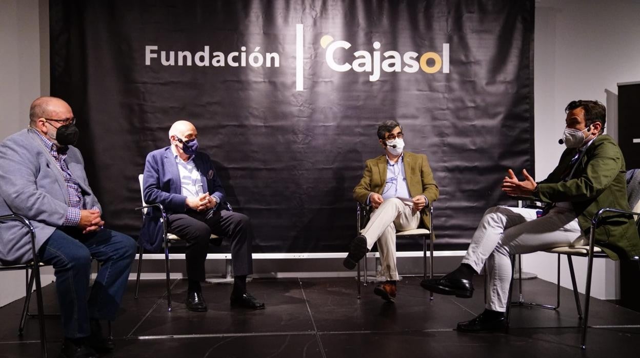 Angelmaría Varo, Antonio Ruf, Álvaro Pineda y Luis Miguel Carrión 'Curro', en la mesa redonda