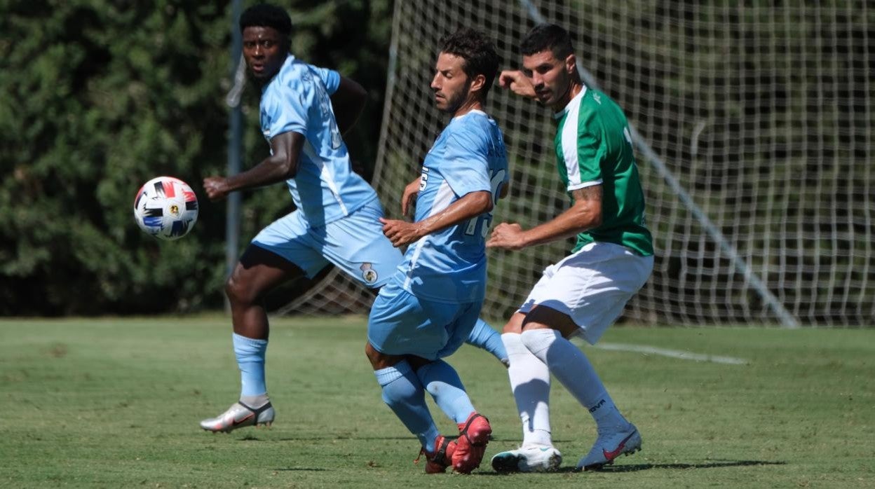 Willy, en el Córdoba CF - Linense de la este pretemporada en Montecastillo