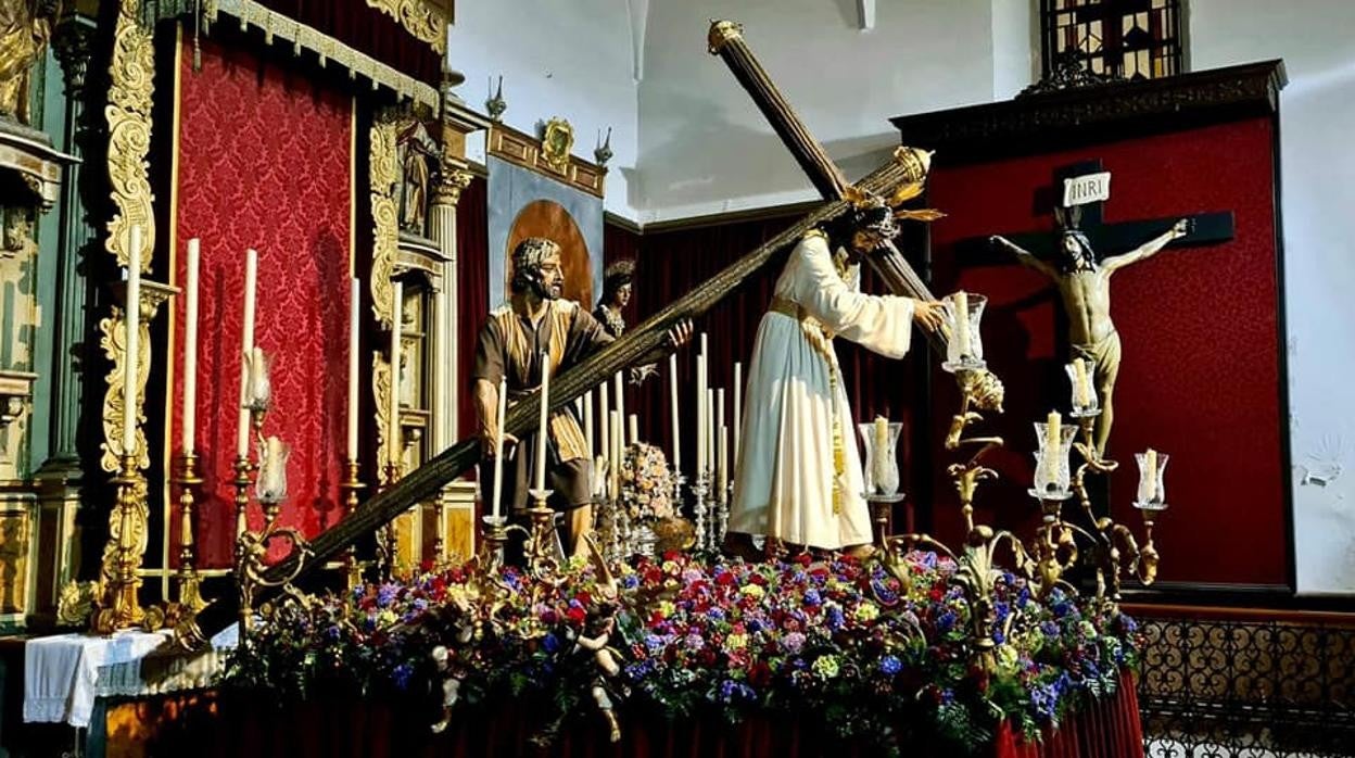 El Nazareno del Amor ya está dispuesto para su veneración en este Lunes Santo