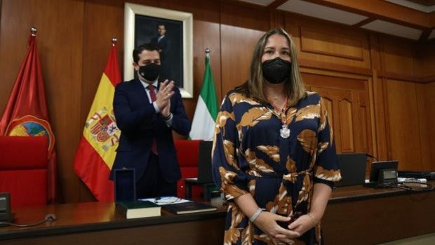 El secretario del Pleno autoriza que Gómez Calero sea concejala de Casco Histórico y no ve transfuguismo