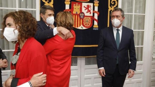 El relevo de Susana Díaz en el PSOE-A eclipsa la llegada del nuevo delegado del Gobierno