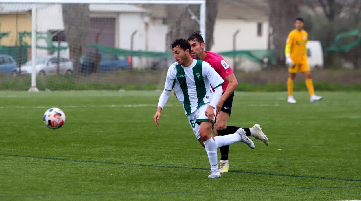 Ale Marín, autor del 0-1 del Córdoba B ante el Antoniano, en el duelo con el Lucena en la Ciudad Deportiva