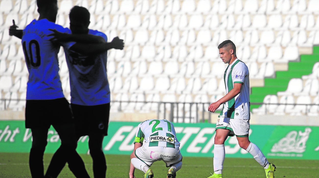 Javi Flores y Jesús Álvaro lamentan la derrota ante el Linense