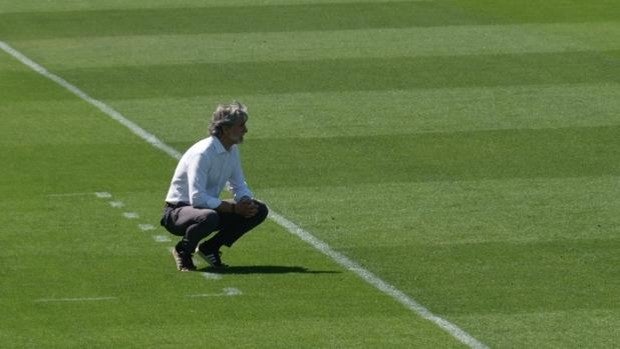 Pablo Alfaro, entrenador del Córdoba CF: «No podemos bajar los brazos»