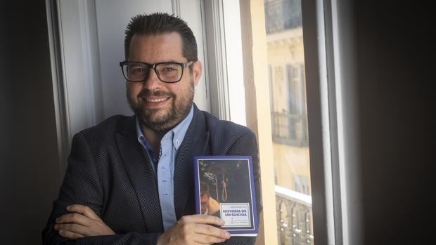 Fracasos y segundas oportunidades centran el nuevo libro del periodista José Antonio Sau