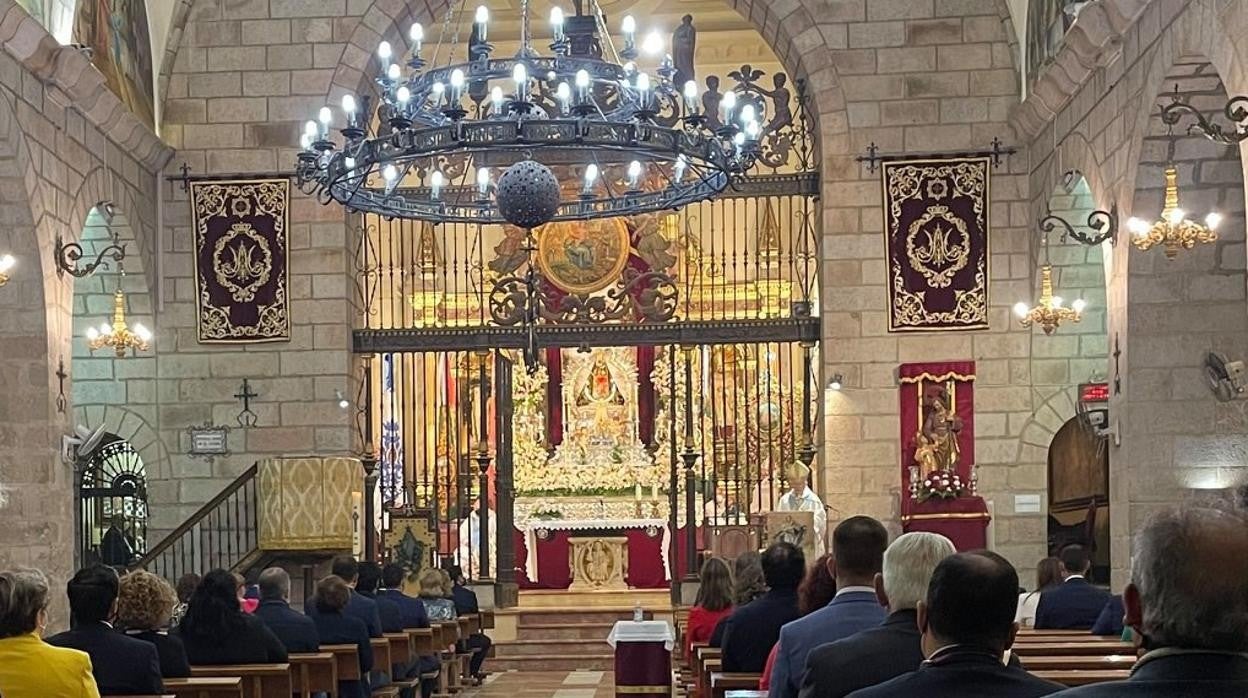 Misa en honor de la Virgen de la Cabeza oficiada por el obispo de Jaén