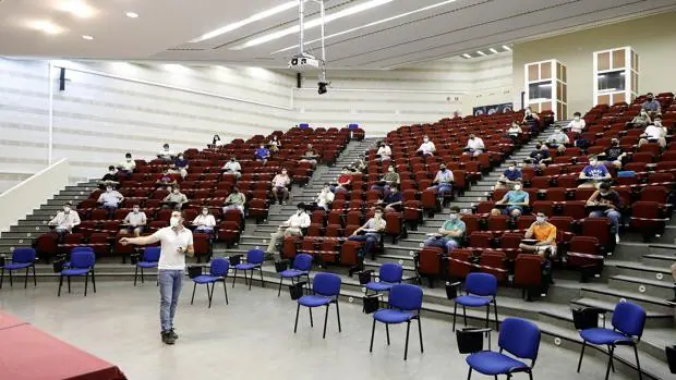 Los alumnos Erasmus bajan en Córdoba un 60%, pero resisten frente al Covid