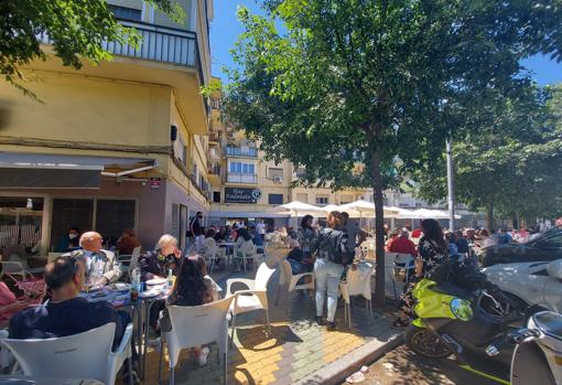 Zona de bares y terrazas ayer en el barrio de Sagunto en Córdoba