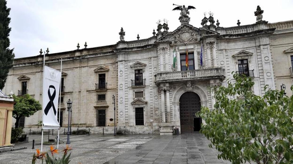 Fachada del Rectorado de la Hispalense