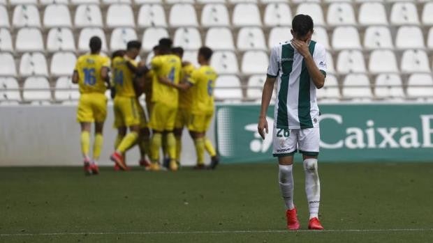 Cinco errores que han sido clave en el descenso del Córdoba CF y que no deben repetirse