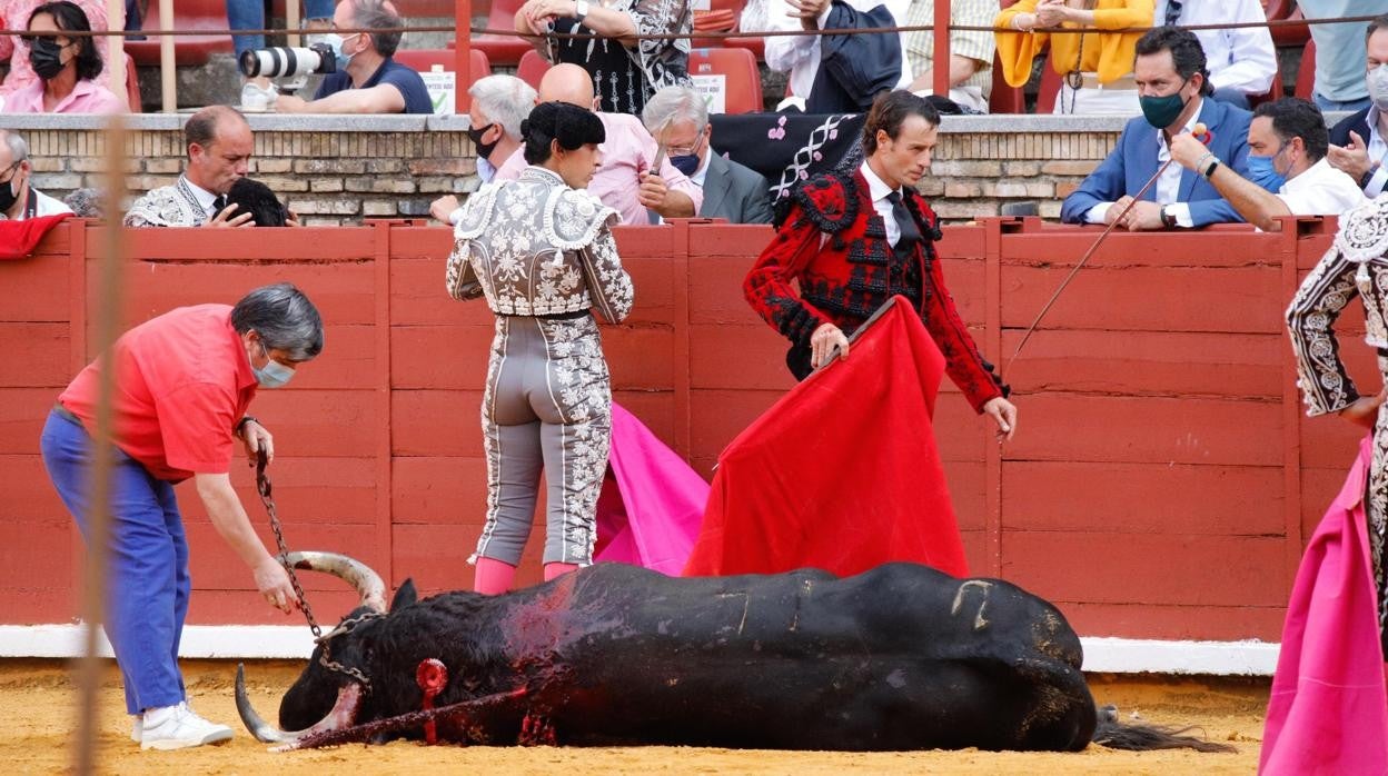 Finito, tras matar a uno de sus toros