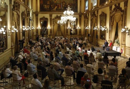 El aforo limitado del Círculo de la Amistad se completó para ver a San Sebastián