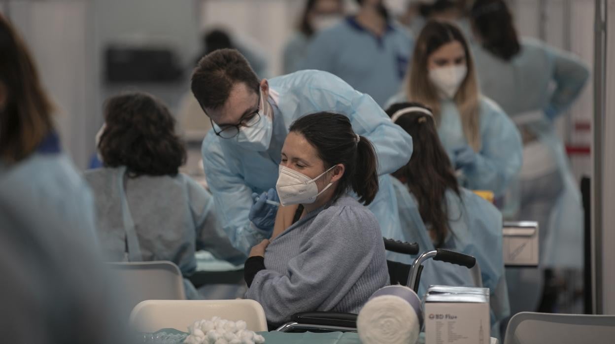 Vacunación en las instalaciones del SADUS en Los Bermejales