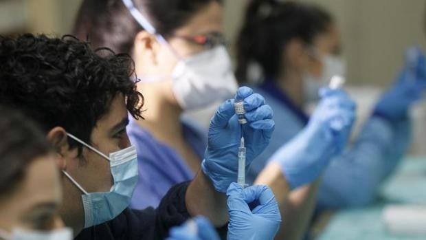 Los adolescentes de Andalucía se vacunarán contra el Covid en la segunda quincena de agosto