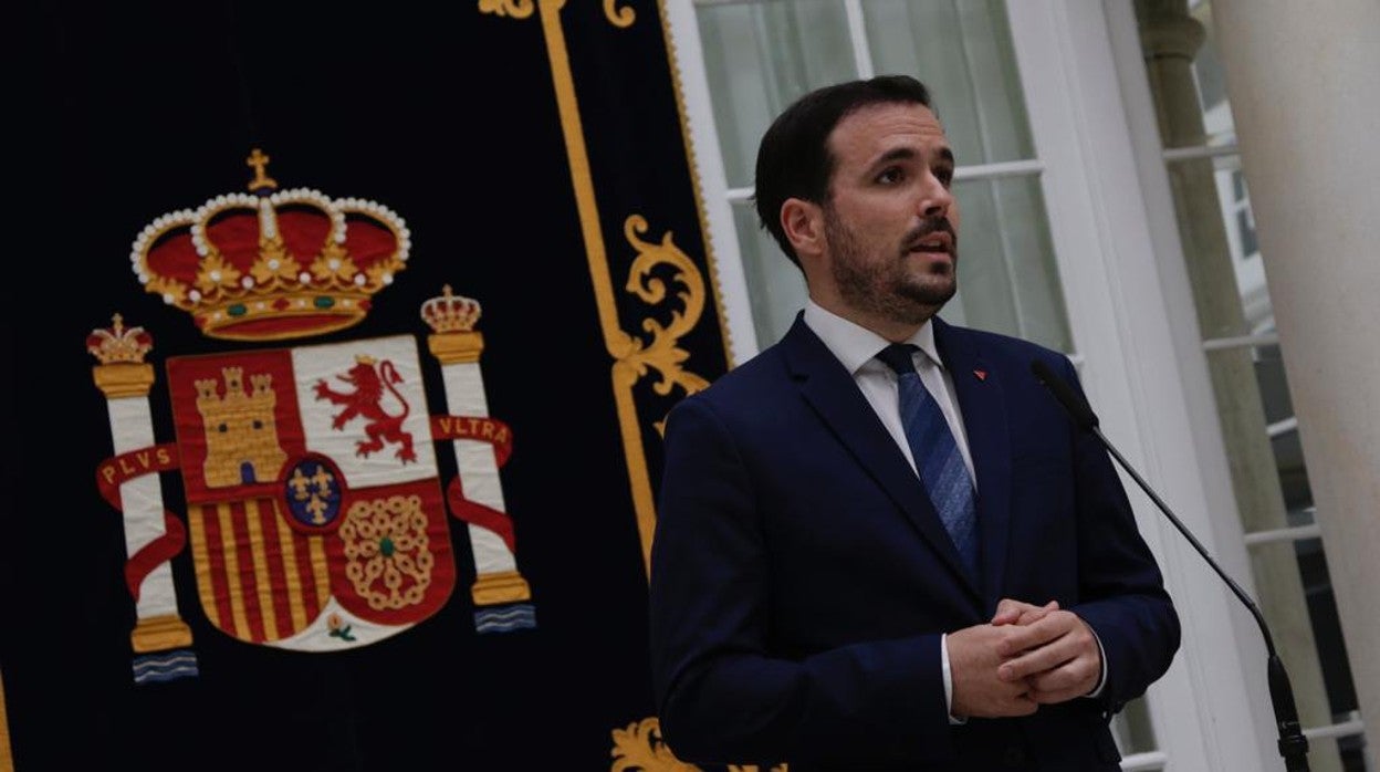 Alberto Garzón en la Delegación del Gobierno de Andalucía