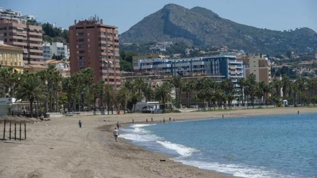 Málaga cierra sus playas en la Noche de San Juan para evitar la propagación del coronavirus