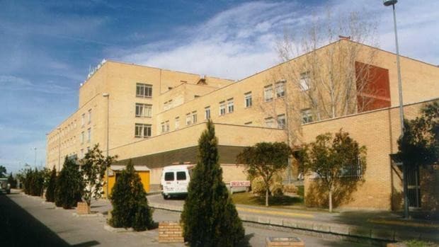 El SAS acepta pagar 3.000 euros por hacer una infiltración de rodilla sin permiso en Pozoblanco