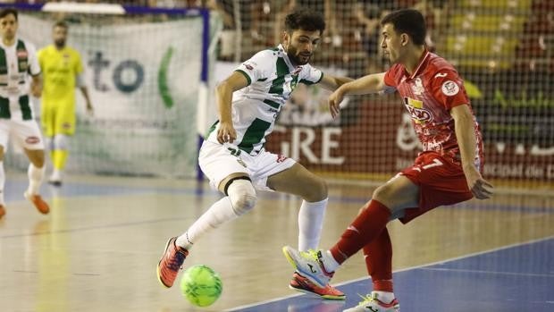 El Córdoba Patrimonio renueva a Zequi