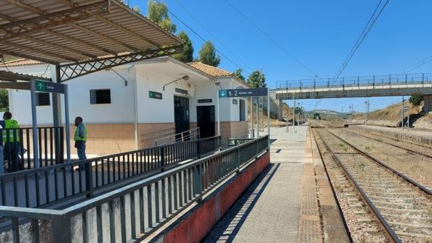 Adif encarga la renovación de las vías de tren en Aguilar por 1,1 millones