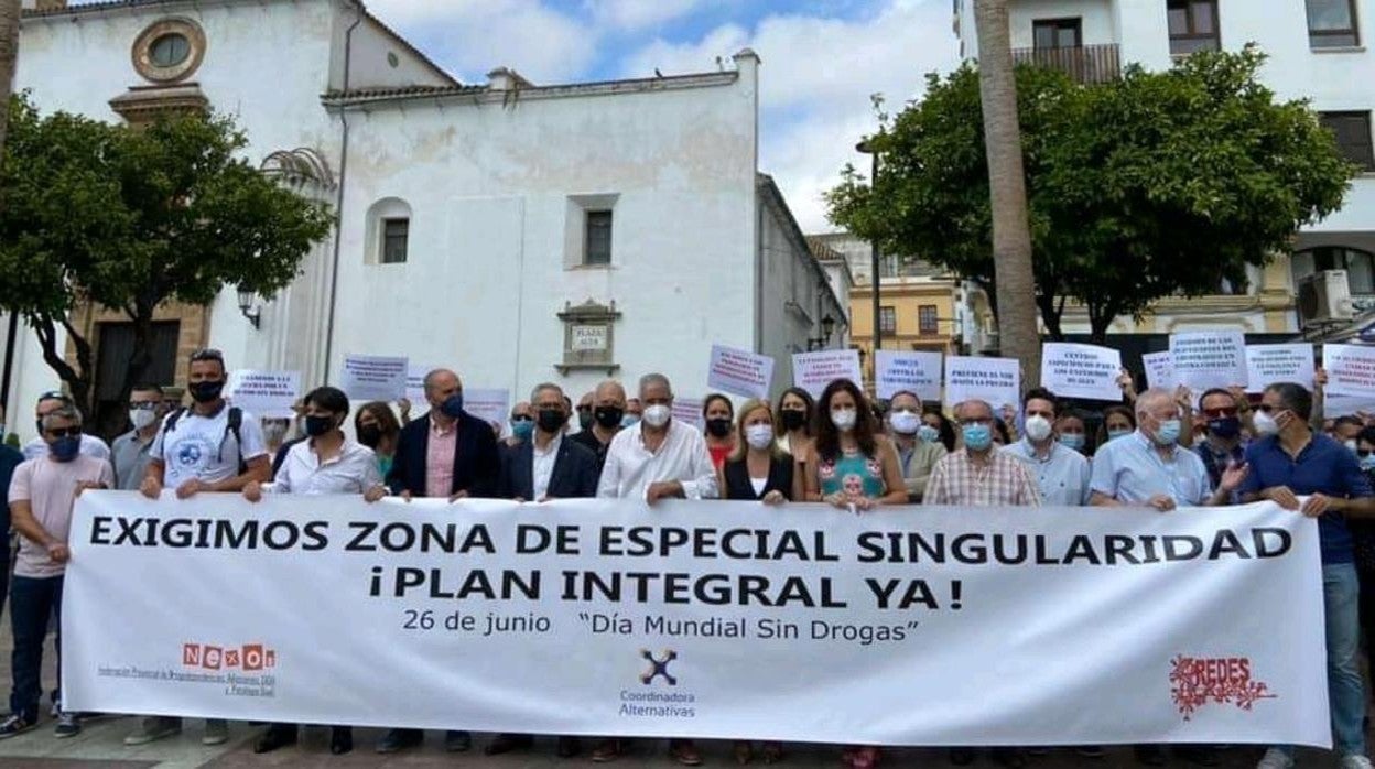 Imagen de la concentración de Algeciras por el Día Mundial Sin Drogas