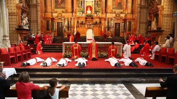 La Iglesia de Córdoba cuenta desde hoy con siete nuevos presbíteros ordenados por el obispo