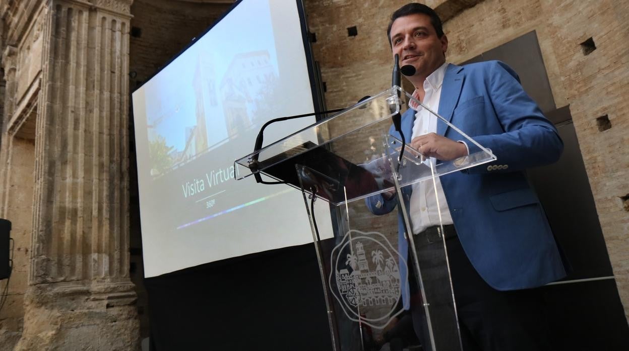 El alcalde, José María Bellido, ayer, durante un acto celebrado en la Sala Orive