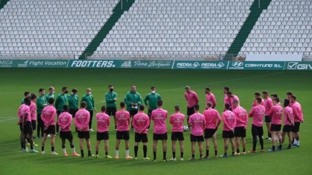 El nuevo Córdoba CF echa a andar con los reconocimientos médicos