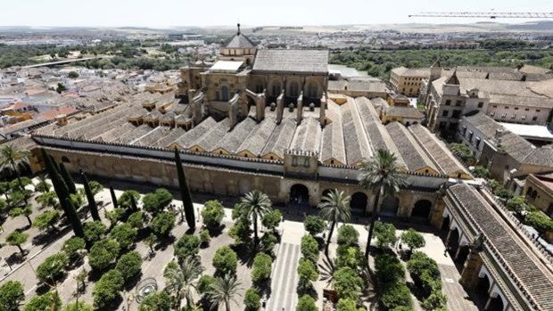 Miles de vecinos del Casco Histórico de Córdoba quedan sometidos a eternos plazos para cualquier obra