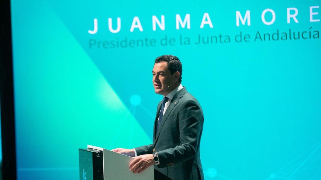 El presidente de la Junta, Juanma Moreno, durante el acto de presentación este miércoles