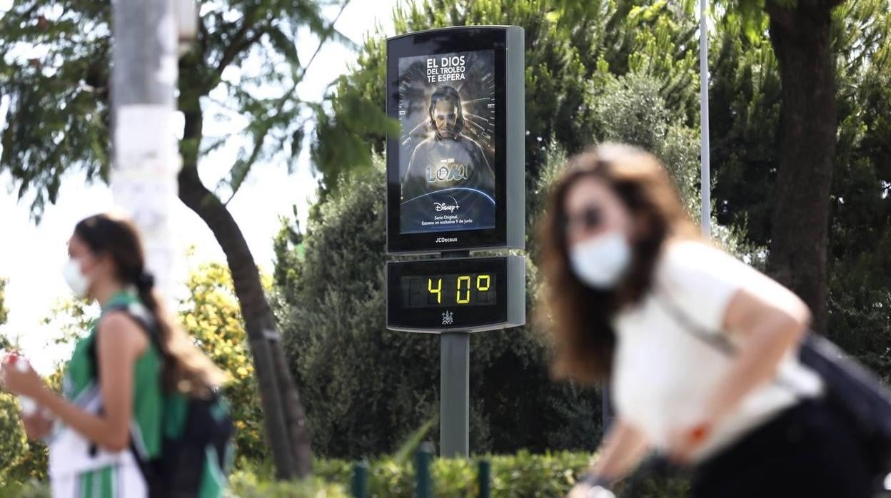 Un termómetro marcando 40 grados en Córdoba