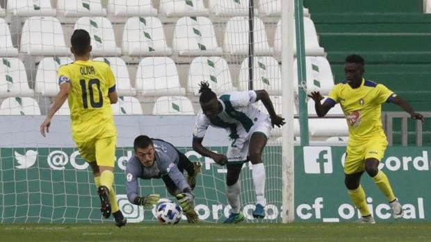 Mercado de fichajes Córdoba CF | Edu Frías apunta a la Cultural Leonesa