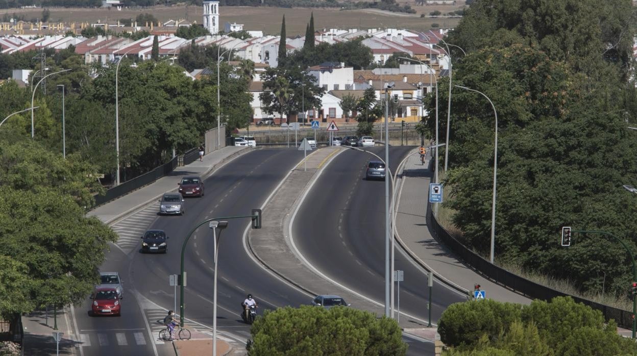 Imagen del viaducto de Olivos Borrachos que Urbanismo procederá a entoldar