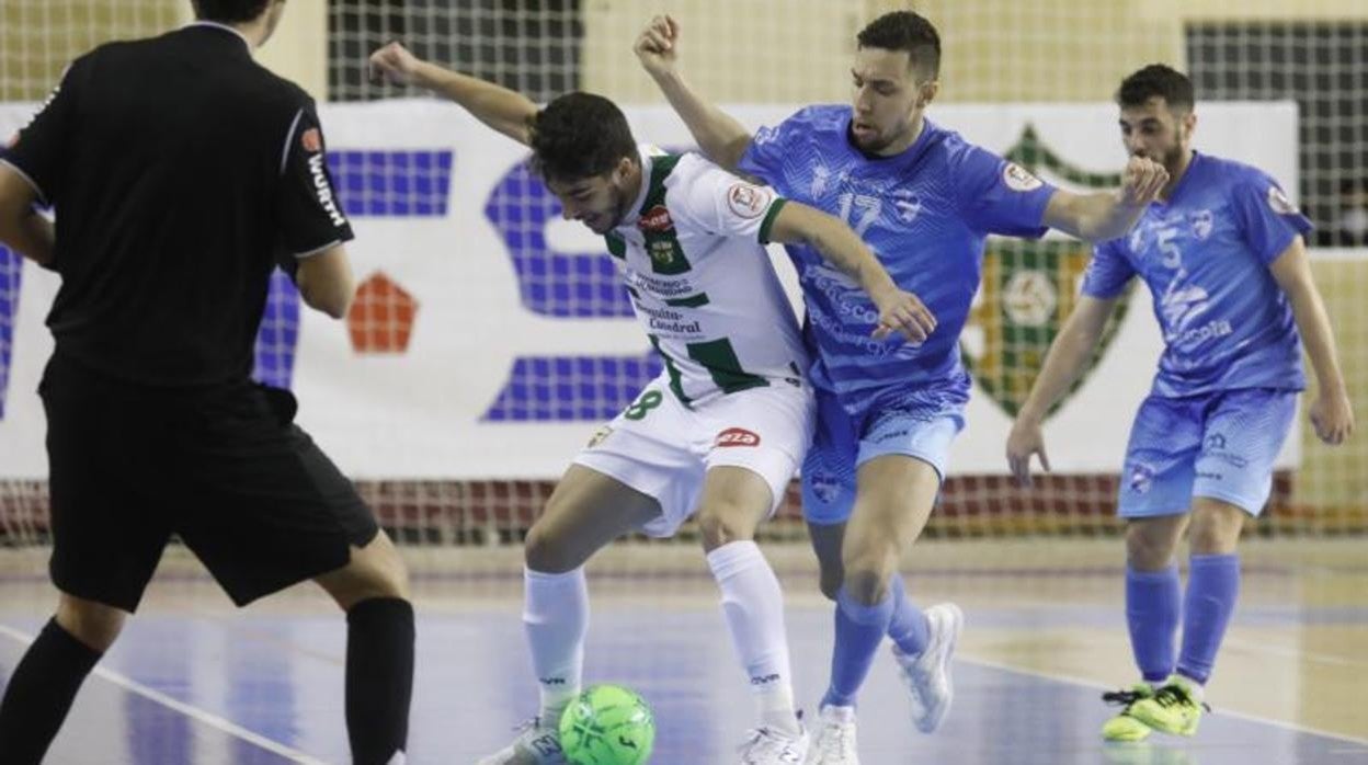 Lucas Perin, durante un partido de la pasada temporada