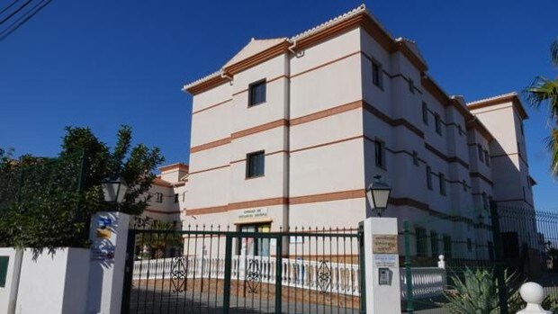 Aislados 60 ancianos tras un brote de Covid con 30 positivos en una residencia de Granada