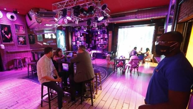 La hostelería de Córdoba aplaude el rechazo del TSJA al pasaporte Covid