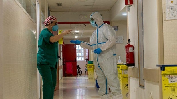 Tres fallecidos más por Covid-19 en Córdoba y diez personas más hospitalizadas en la última jornada