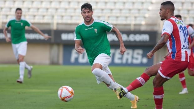 El Córdoba CF se impone al Algeciras con un gol de De las Cuevas (0-1)