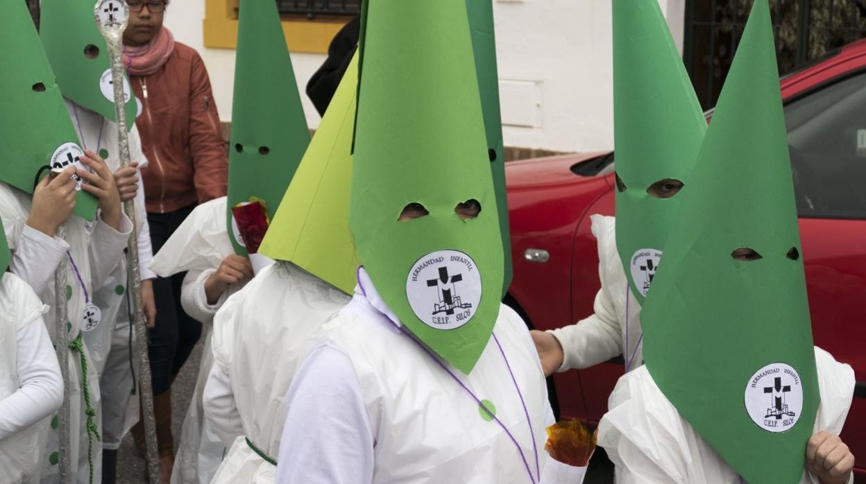 Imagen de una procesión infantil en un colegio público de Alcalá de Guadaíra