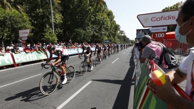 Belmez despide el paso de La Vuelta por Córdoba en una salida inédita
