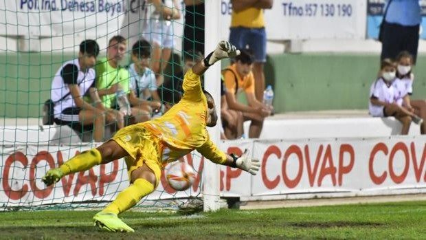 Córdoba CF | Carlos Marín recae de su lesión y decide la portería para Jerez