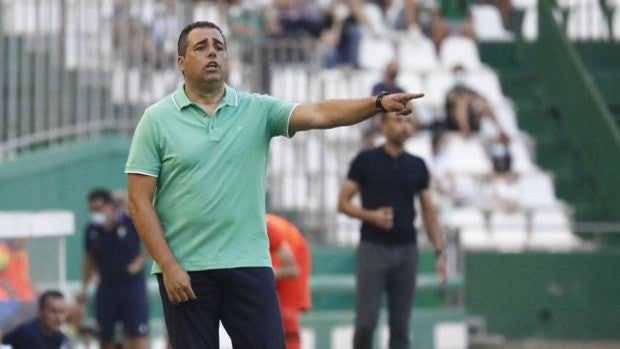 Germán Crespo, técnico del Córdoba CF: «El equipo que ha ido a por el partido hemos sido nosotros»