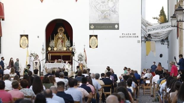 La Virgen de la Paz y Esperanza pone luz en Córdoba al final del interminable túnel