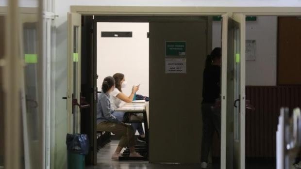 Las universidades andaluzas iniciarán el curso de forma presencial