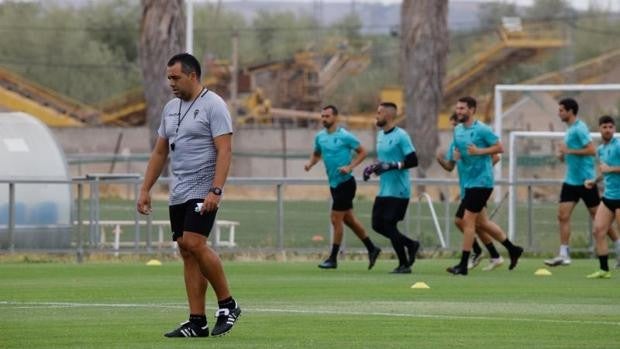 Germán Crespo, actitud sosegada para números históricos al frente del Córdoba CF