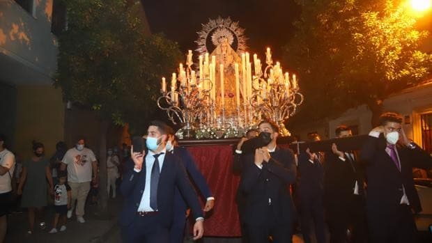 La Virgen del Rayo ilumina el Campo de la Verdad de Córdoba en el reencuentro con las procesiones