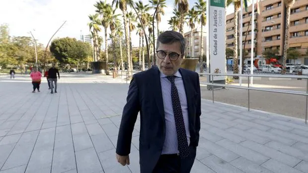 La junta de acreedores decide este miércoles si el Córdoba CF SAD de Carlos González sigue con vida