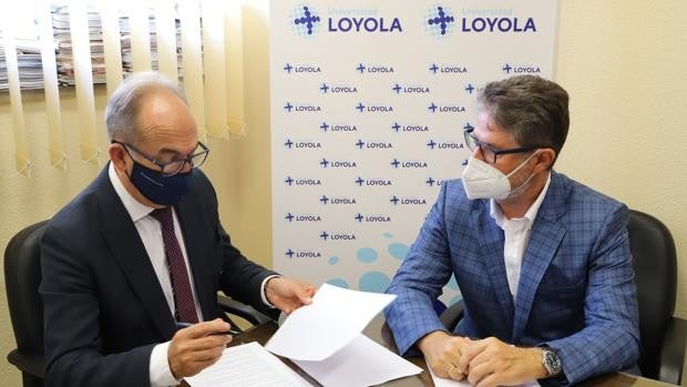 La Loyola y Cajasur de Córdoba renuevan su convenio de becas para inserción laboral de alumnos