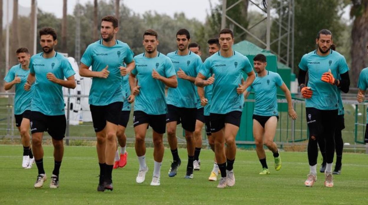 Entrenamiento grupal en la Ciudad Deportiva