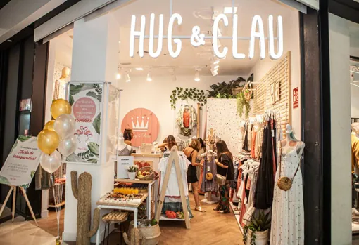 Local de Hug & Clau, dedicado a la moda femenina