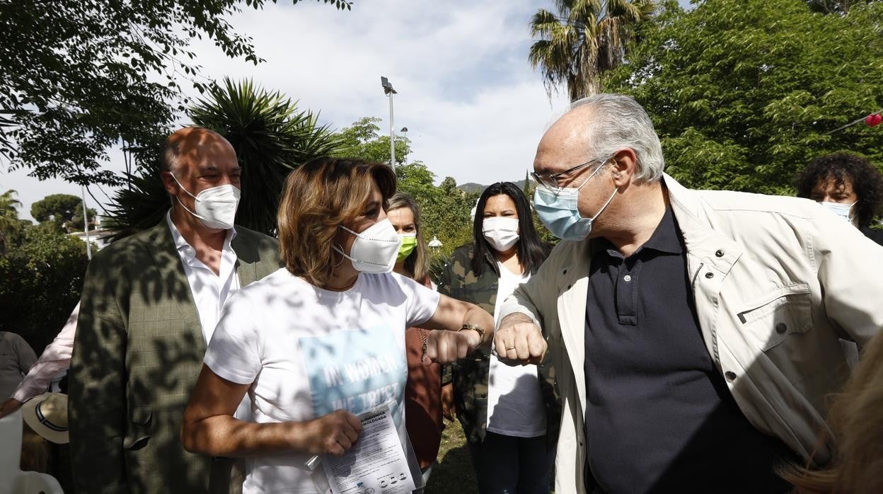 Susana Díaz saluda a Juan Pablo Durán ante Antonio Ruiz